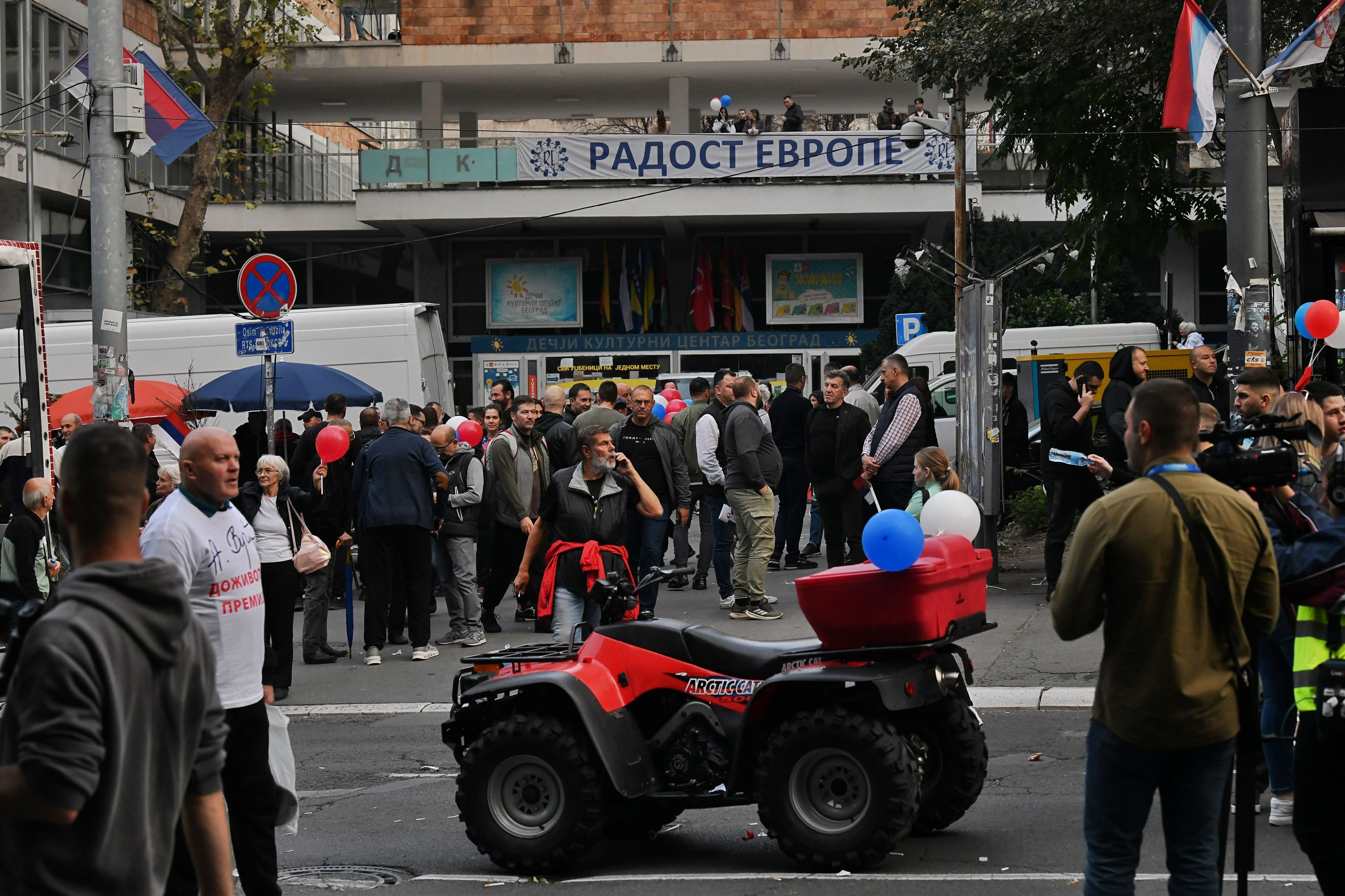 takovska sns protest protiv blokada 280925 foto goran srdanov nova rs (5)