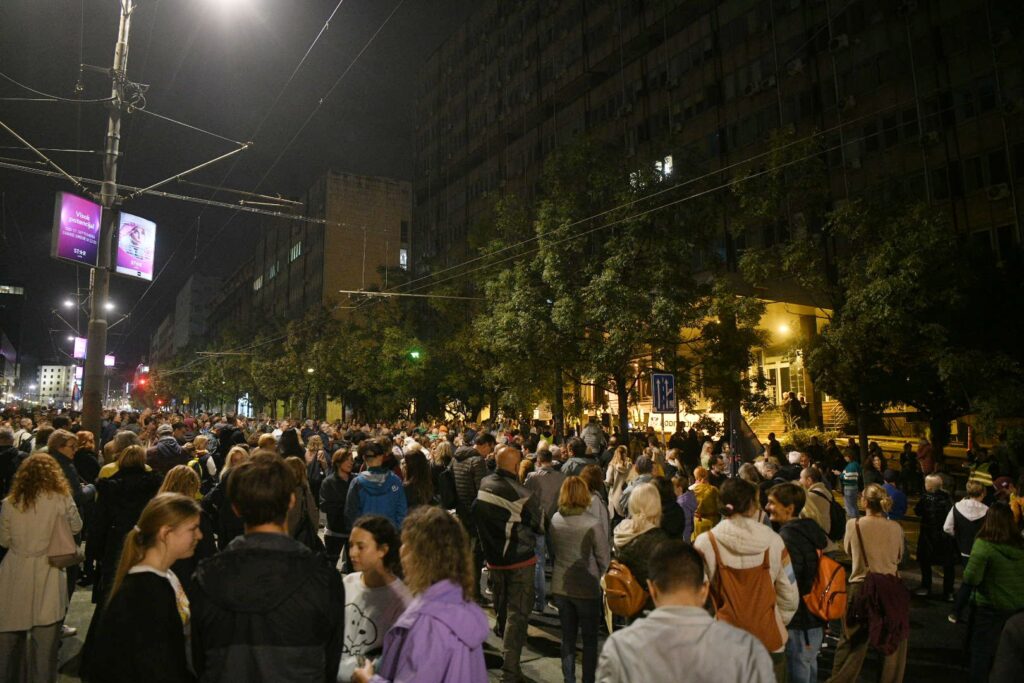 1759168475-roditelji-beograda-protest-290925-foto-filip-kraincanic-nova-rs-2-1024x683.jpg