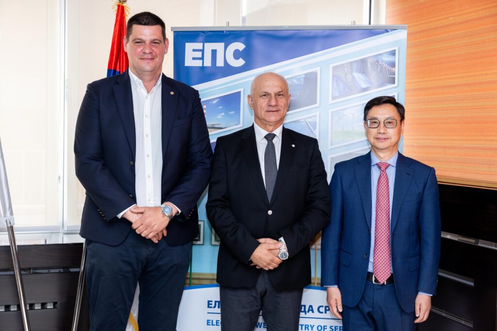 Lazar Lazendić, Dušan Živković i Fugi Džou Foto: eps.rs