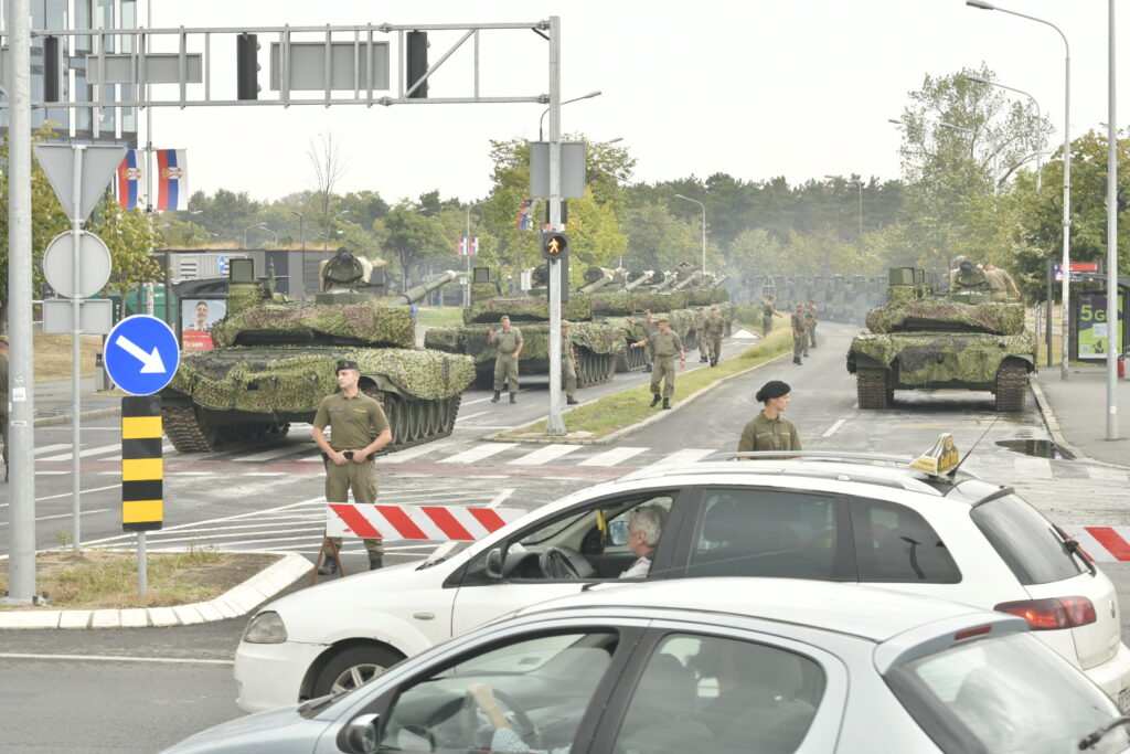 1757579897-saobracaj-pripreme-vojna-parada-nbg-110925-foto-zoran-loncarevic-nova-rs-1-1024x683.jpg