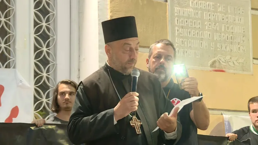 1752260683_svestenik_uzice.format-webp.width-900