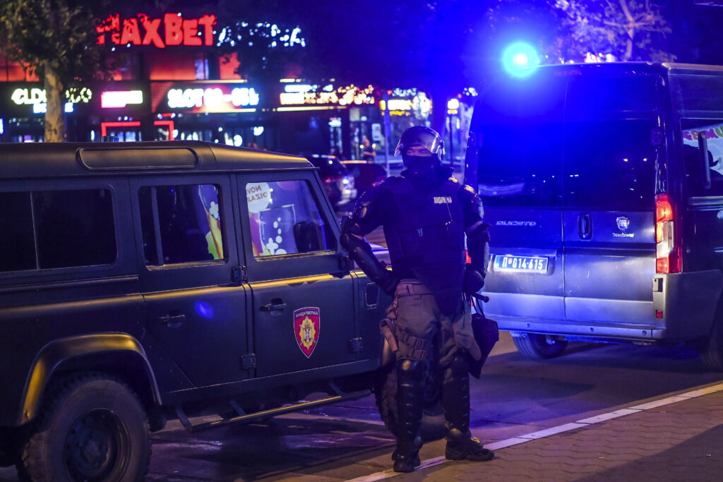 Policija
Novi Sad 05. septembar 2025. Protest "Srbijo, da li se čujemo?" reakcija studenata u blokadi i građana na dešavanja ispred Filozofskog fakulteta i Rektorata  Foto: Goran Srdanov/Nova.rs