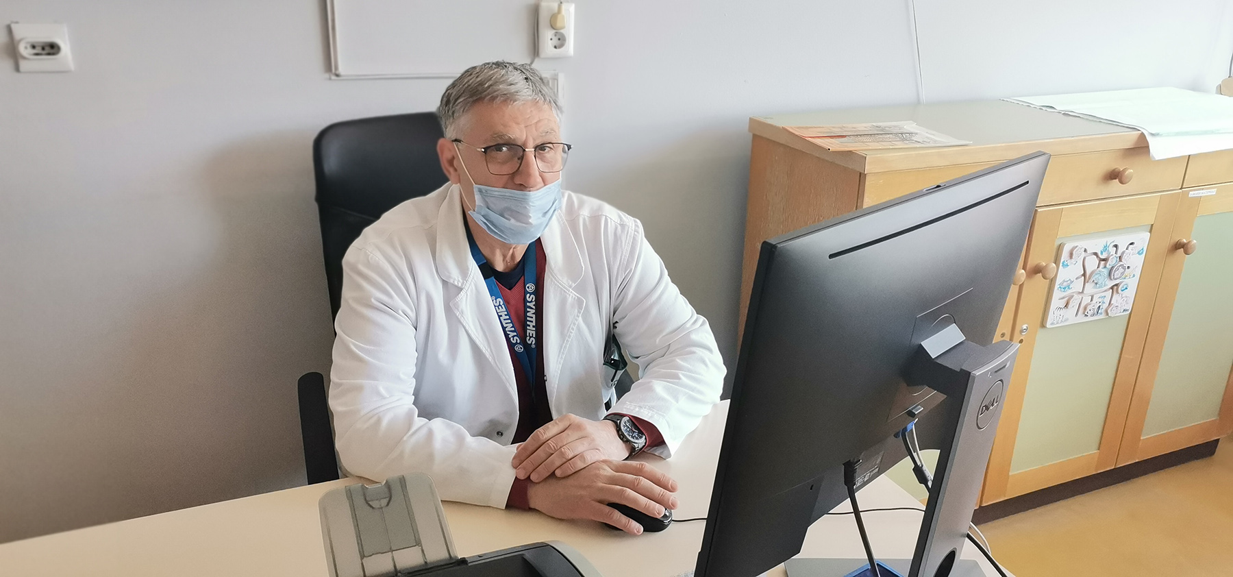 direktor Dečje hirurške klinike dr Živojin Spasić