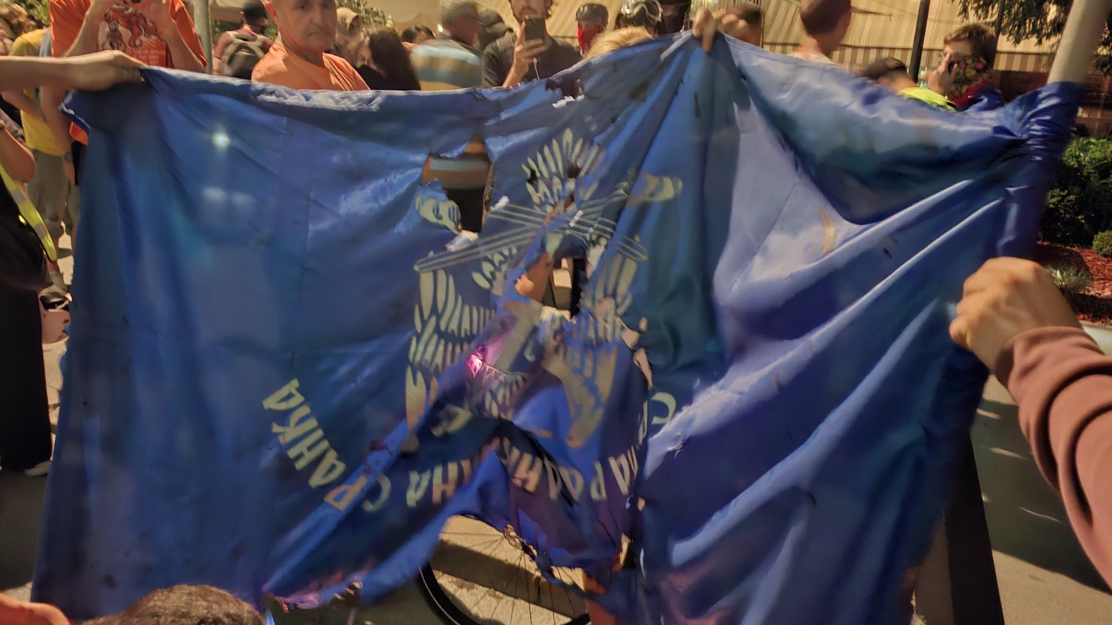 Novi Sad 16.08.2025. Žandarmerija u Novom Sadu, protest Srbija se umiriti ne može Foto: autonomija.info