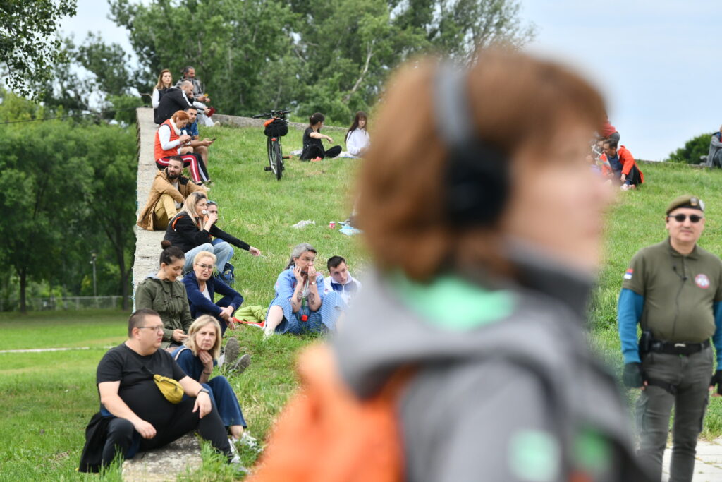 Beograd 25.05.2025. Novobeogradski zborovi, okupljanje pod sloganom Sačuvajmo park Ušće. Park kod spomenika Večna vatra, park Ušće, zborovi, piknik, akcija Foto: Vesna Lalić/Nova.rs