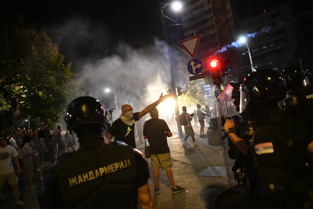 Beograd 14. avgust 2025. Protest studenata u blokadi I gradjana pod sloganom "Večeras pucate po šavovima" Generalštab Foto:Vladislav Mitić/Nova.rs