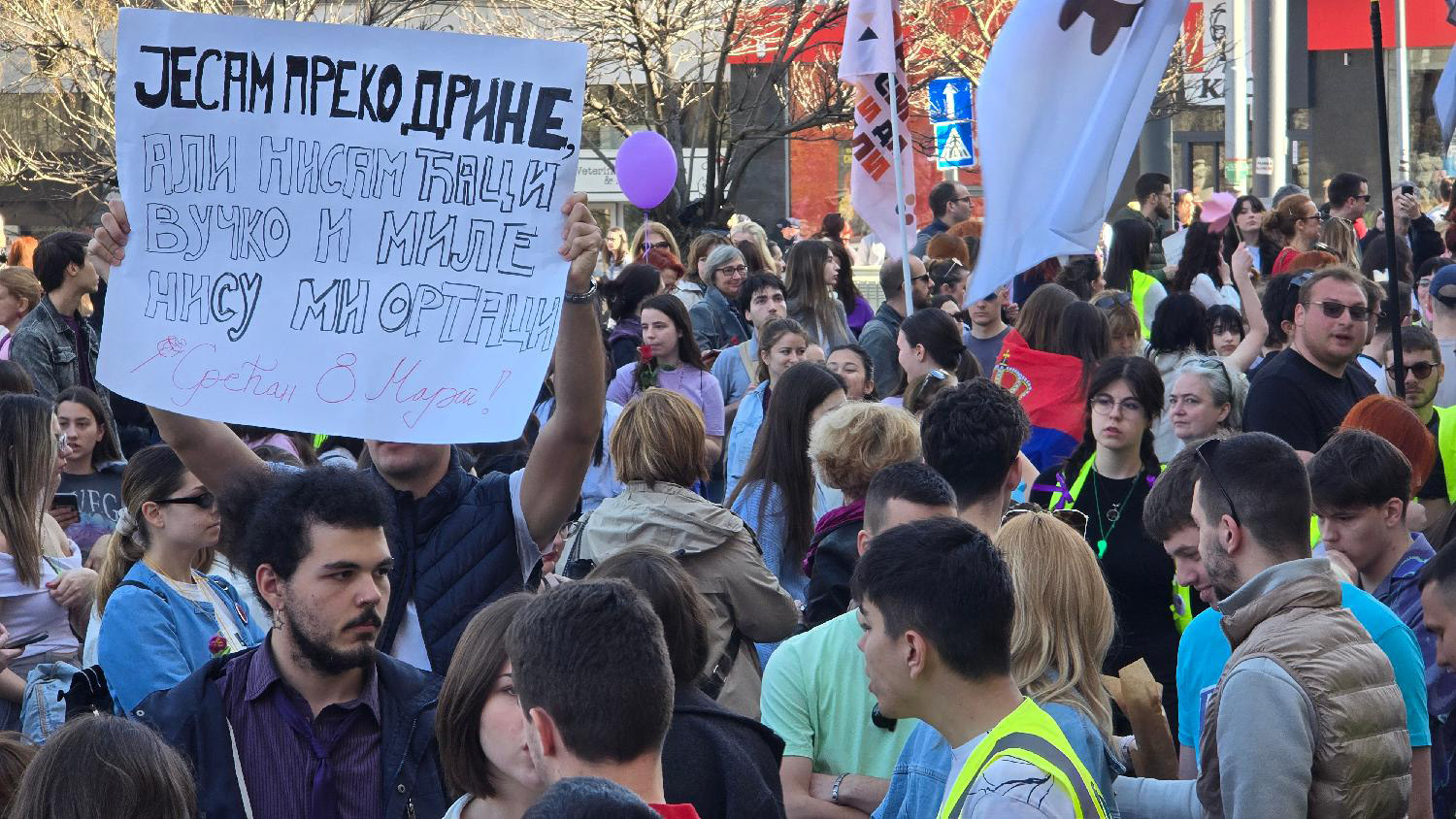 Studenti_protest_tisina_03_Marko_Dragoslavic_b