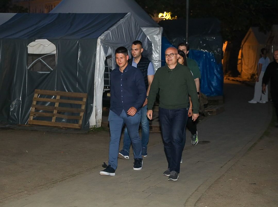 Miloš Vučević u Pionirskom parku sa studentima 2.0