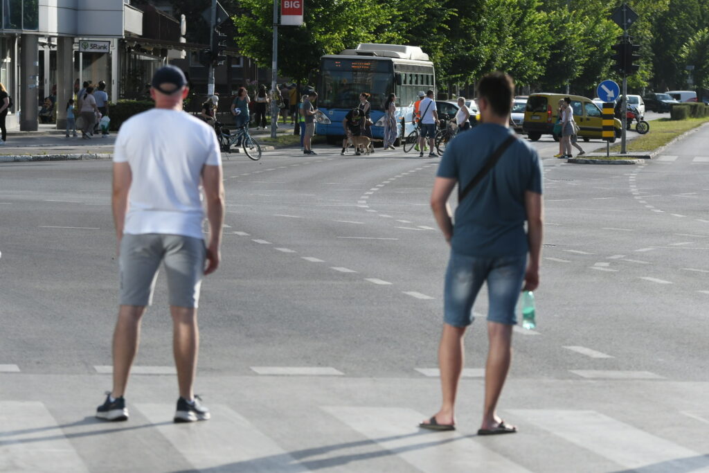 Novi Sad 03. jun 2025. Zborovi građana Novog Sada četvrti put organizuju blokade najprometnijih raskrsnica u gradu, sa zahtevom da se raspišu izbori za savete mesnih zajednica, blokada raskrsnica, Foto:Nova.rs ( Nenad Mihajlovic)