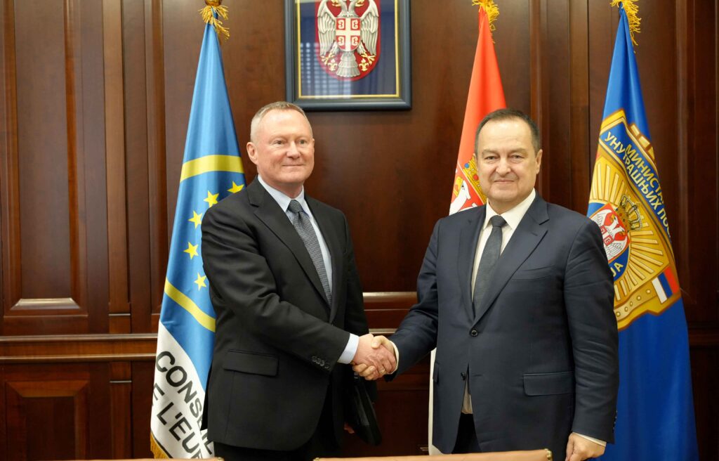 1745674888-download-174567486940188270949944379335061-1024x656