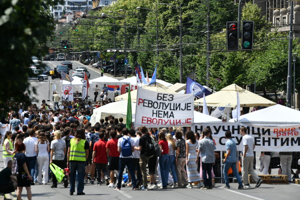 1749549916-Protest-Fakulteti-na-raskrsnici-dan-drugi-100625-Foto-Vesna-Lalic-10-1024x683.jpg