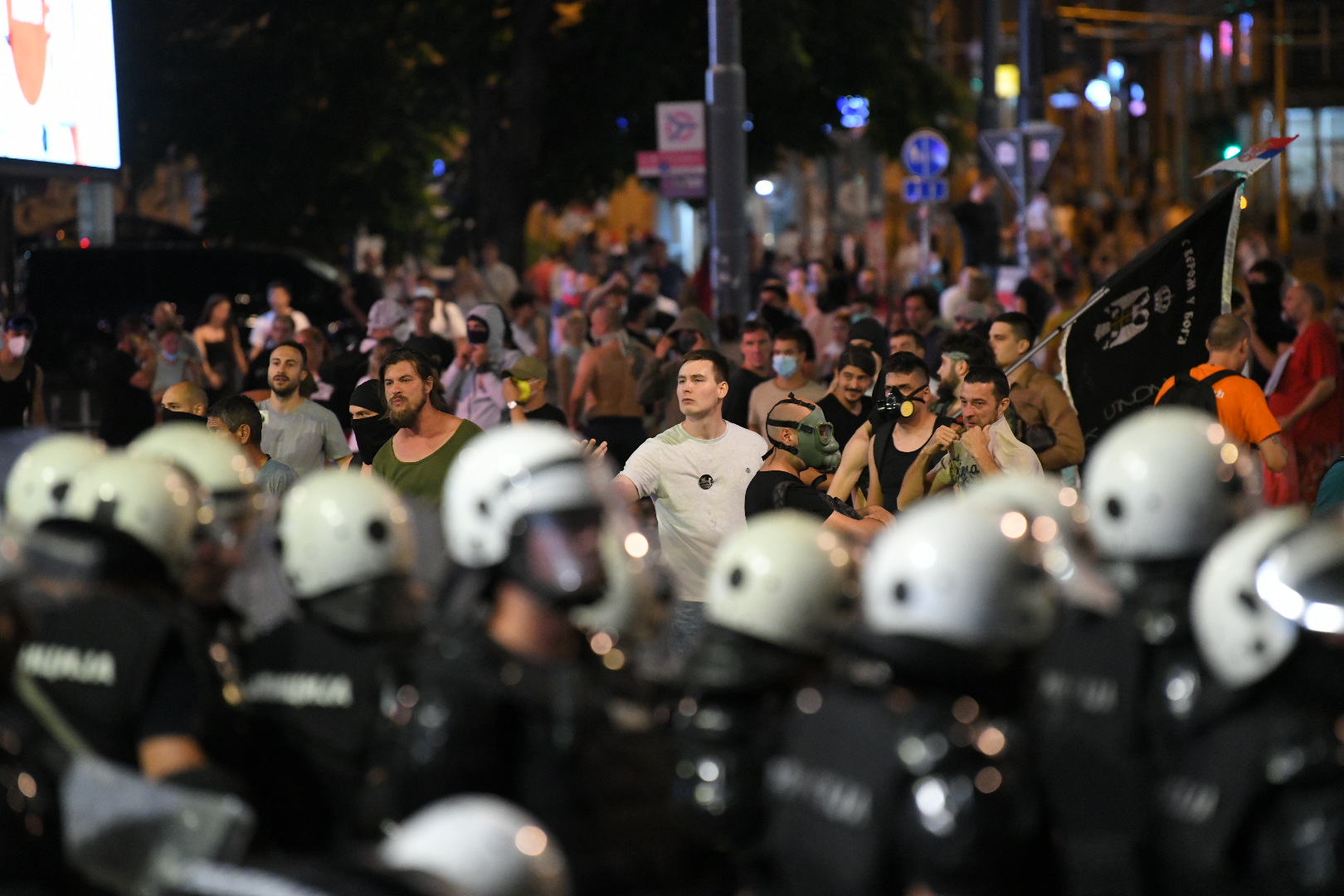 Beograd 28.06.2025. Policija u kralja Milana građani i policija. Protest Vidimo se na Vidovdan, veliki studentski protest  Foto: Amir Hamzagić/Nova.rs