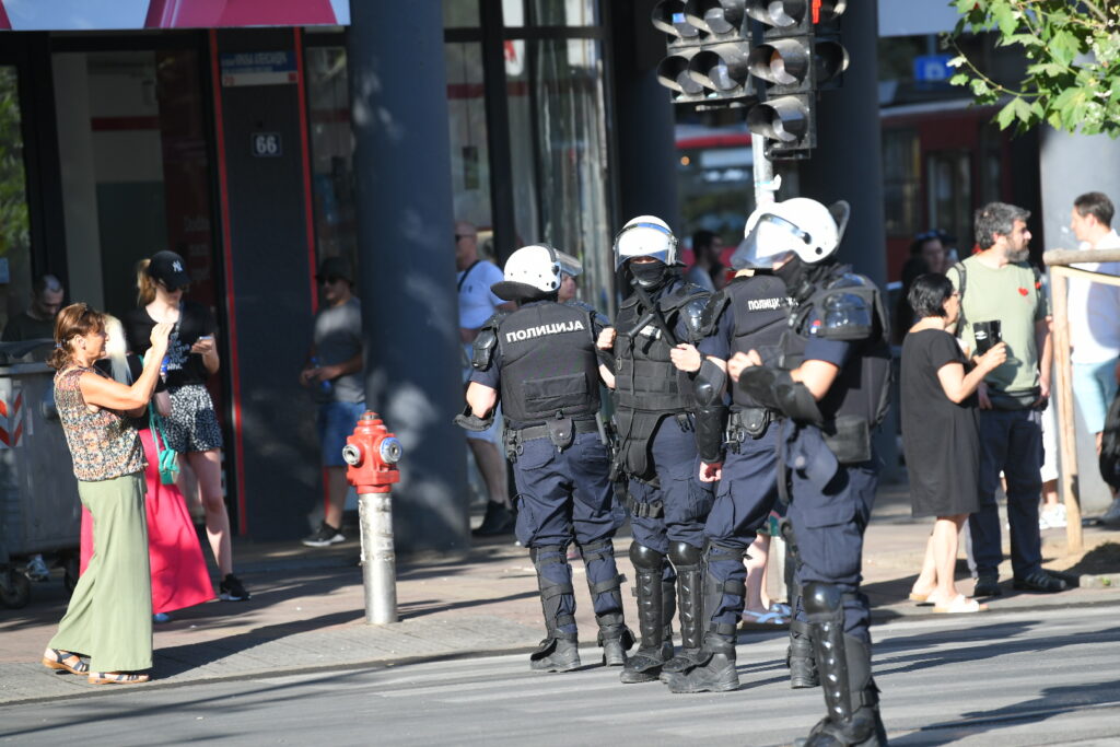 Beograd 04. jul 2025. Blokada Beograd staje u okviru akcije studenata Srbija staje zbog policijske brutalnosti prema građanima policija Foto:Amir Hamzagić/Nova.rs