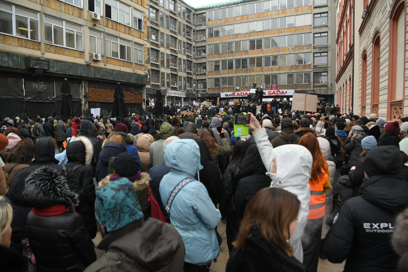 Beograd 20. januar 2025. Protest studenata I prosvetnih radnika, učenika na platou ispred Filozofskog fakulteta Foto:Amir Hamzagić/Nova.rs
