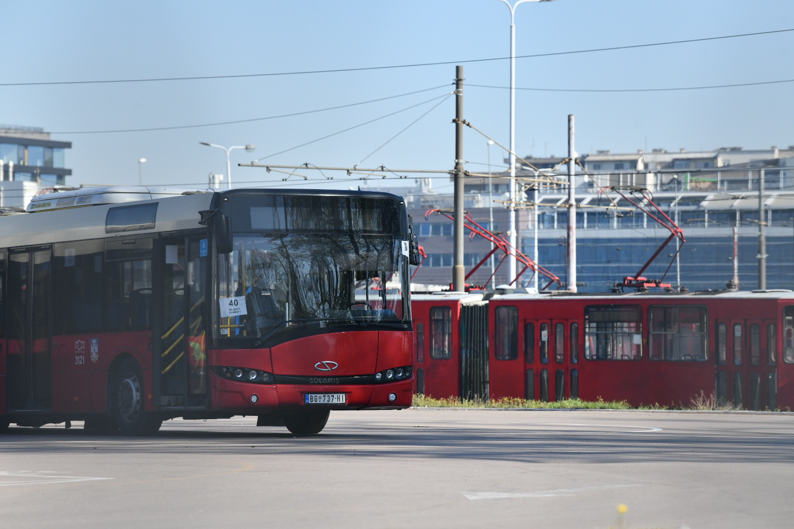 Beograd 21.03.2025. Depo Sava, GSP Novi Beograd, blokada GSP-a, Depoa na Savi, Gradsko saobraćajno preduzeće, blokada, studenti, studentski protest, crveni autobusi, autobus, tramvaj Foto: Vesna Lalić/Nova.rs