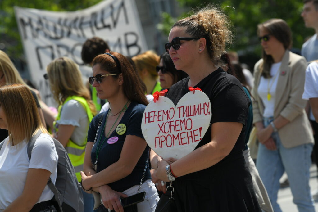 Beograd 11.05.2025. Protestni skup zajednice zaposlenih u predškolstvu. Protest predškoskih radnika na Trgu republike, vrtići, zabavišta, predškolsko Foto: Amir Hamzagić/Nova.rs