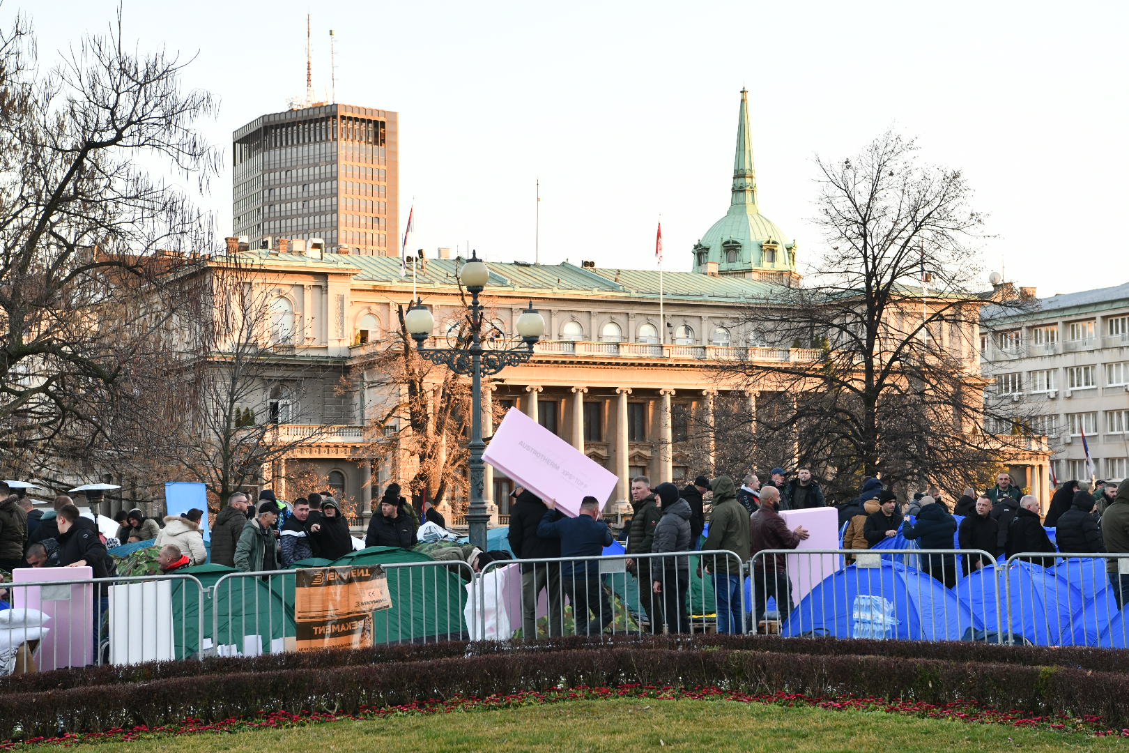 Beograd 11. mart 2025. Pionirski park, studenti 2.0, studenti koji vole da uče, kamp, šatori, ograda Foto:Vesna Lalić/Nova.rs