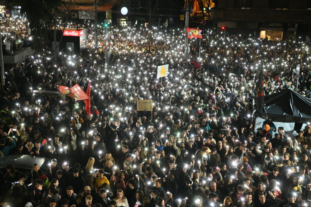 Beograd 11. mart 2025. Blokada RTS-a, Radio televizija Srbije,  RTS, Takovska 10, studenti i građani blokirali su zgradu RTS-a, studentski protest Foto:Vesna Lalić/Nova.rs