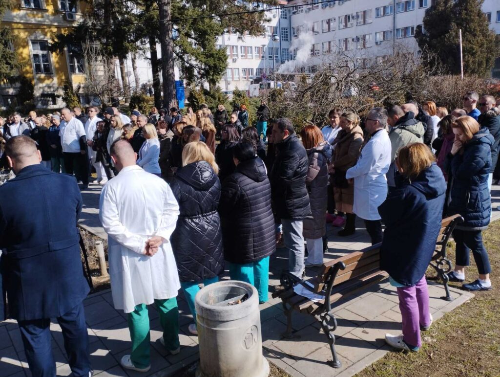 Zdravstveni radnici u Užicu dosledni u podršci studentskim zahtevima