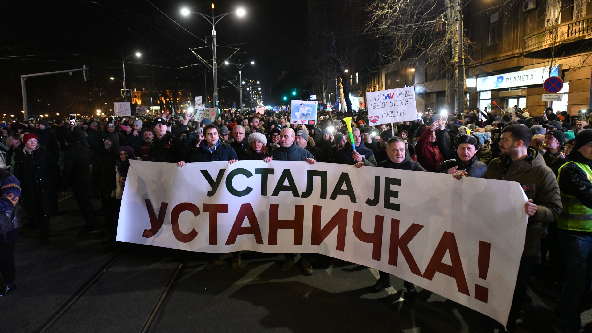 Vukov spomenik
Beograd 20.02.2025. Protestna šetnja Sretnimo se kod Vuka.  Protest Beogradskih opština. U Beogradu sa više lokacija kreću građani da bi se sreli kod Vukovog spomenika Foto: Vladislav Mitić/Nova.rs