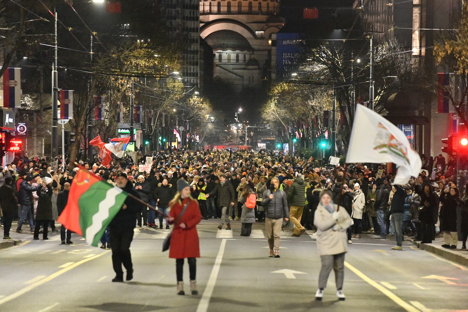 Beograd 20.02.2025. Protestna šetnja Sretnimo se kod Vuka.  Protest Beogradskih opština. U Beogradu sa više lokacija kreću građani da bi se sreli kod Vukovog spomenika Foto: Vesna Lalić/Nova.rs