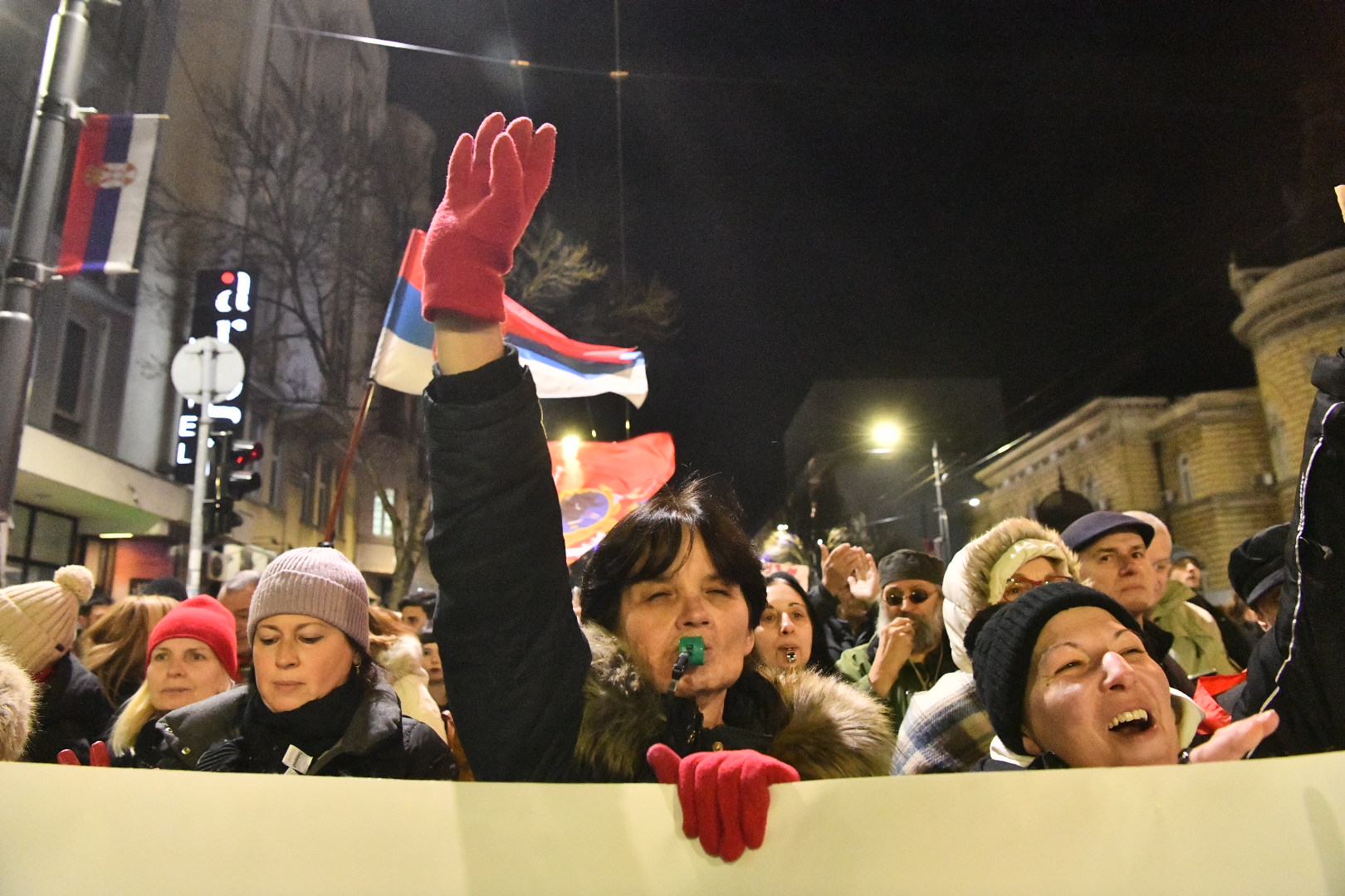Stari Grad
Beograd 20.02.2025. Protestna šetnja Sretnimo se kod Vuka.  Protest Beogradskih opština. U Beogradu sa više lokacija kreću građani da bi se sreli kod Vukovog spomenika Foto: Vesna Lalić/Nova.rs