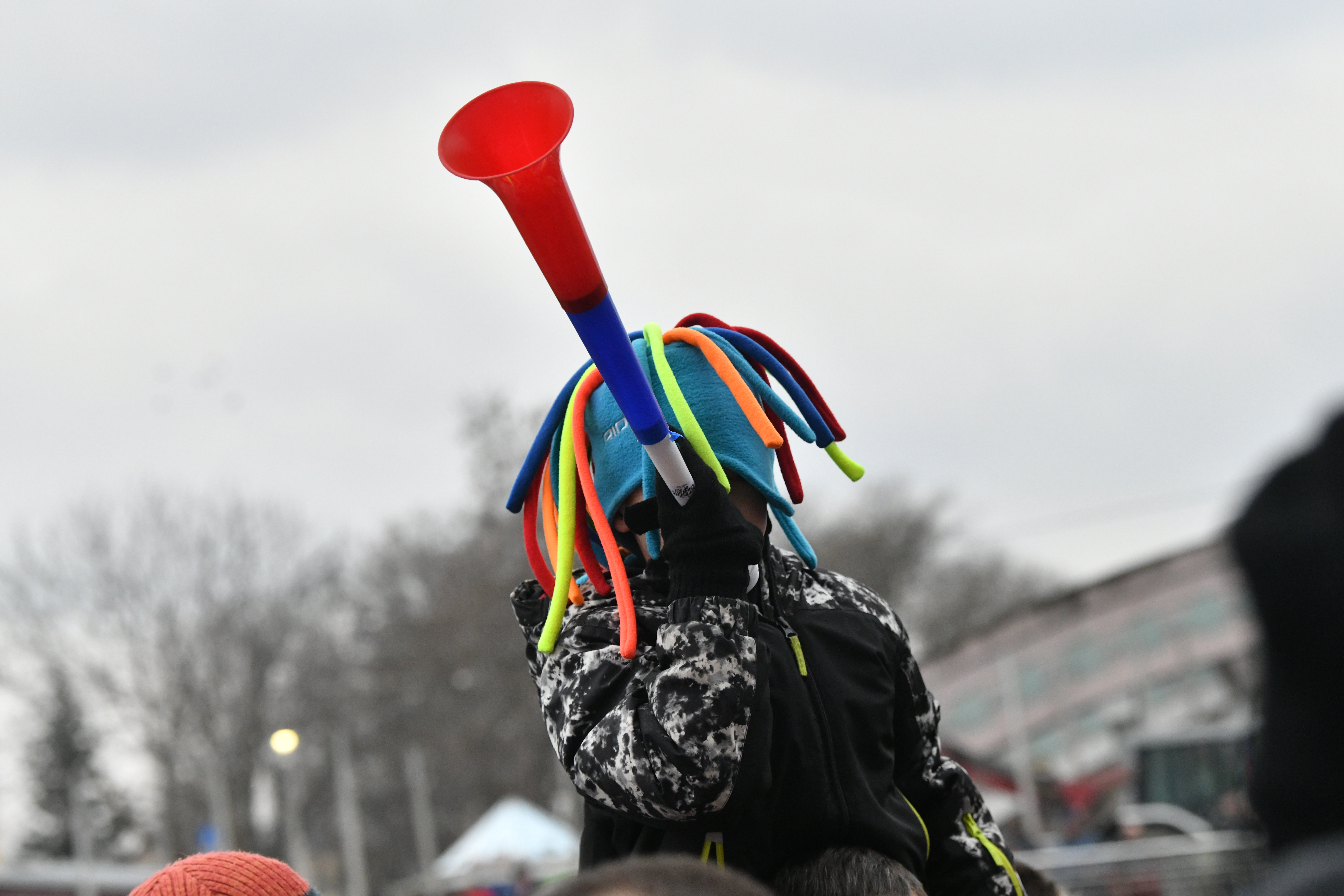 dete, truba, vuvuzela
Kragujevac 15.02.2025. Akcija Sretnimo se na Sretenje u Kragujevcu. Studentski protest, okupljanje studenata i građana, gradjana Foto: Vladislav Mitić/Nova.rs