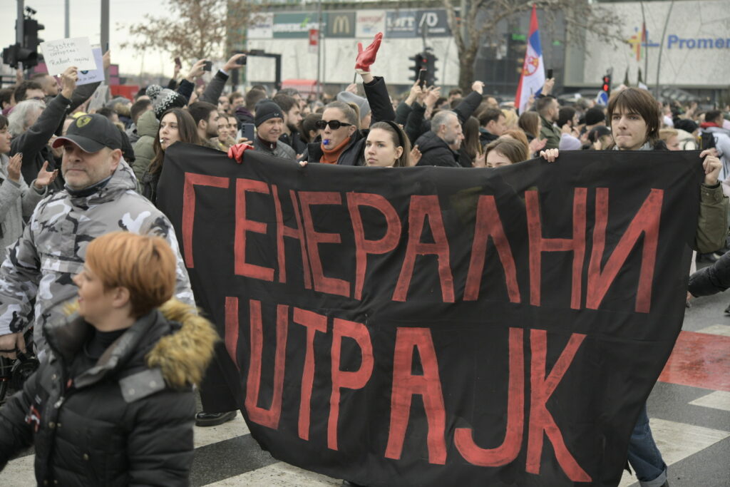 Generlani štrajk, transparent, šetalica
Novi Sad 24. januar 2025. Generalni štrajk protestna šetnja protest Foto:Nenad Mihajlović/Nova.rs BEZ POTPISA