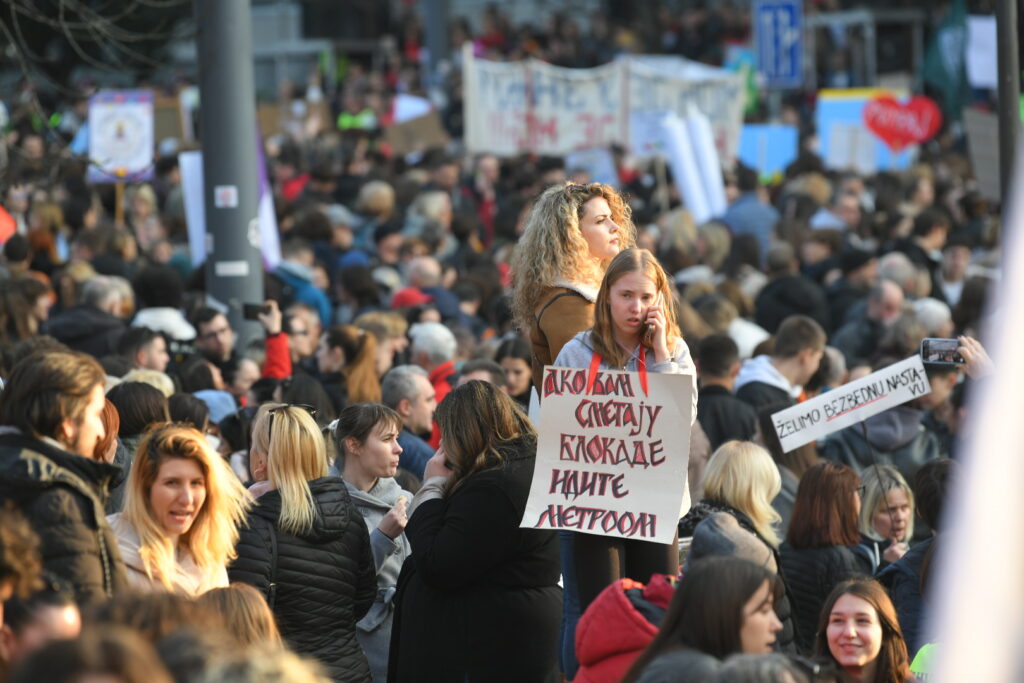 Beograd 25. februar 2025. Blokada ispred ministarstva prosvete, protest prosvetara, građana, đaka, učenika. Ministarstvo prosvete, prosvetari, veliki protest prosvetnih radnika koji je trajao cetiri sata Foto:Amir Hamzagić/Nova.rs