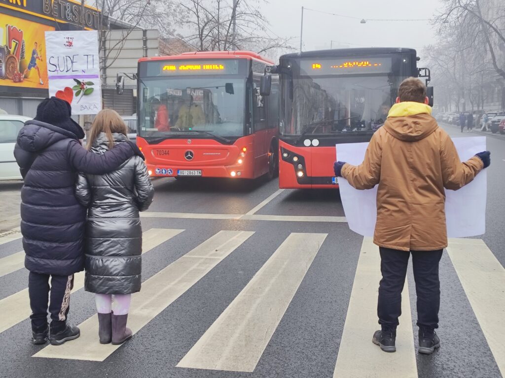 Beograd 01. januar 2025. Zemun Akcija "15 minuta tišine" za 15 nastradalih osoba u padu nadstrešnice u Novom Sadu Foto:Goran Srdanov/Nova.rs