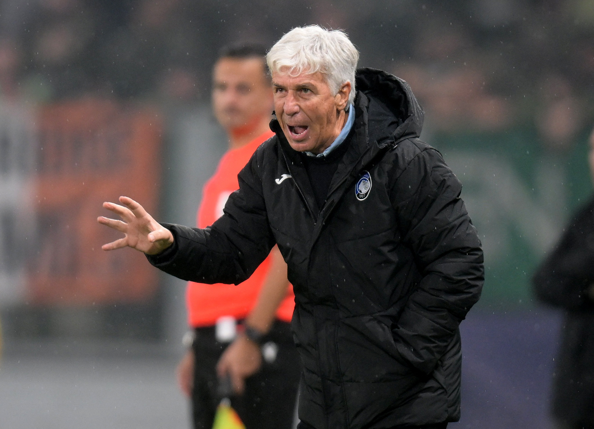 Soccer Football - Champions League - Atalanta v Celtic - Gewiss Stadium, Bergamo, Italy - October 23, 2024 Atalanta coach Gian Piero Gasperini reacts REUTERS/Daniele Mascolo