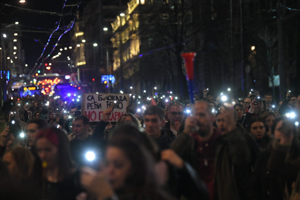 1741284288-Protest-protest-Sretnimo-se-ispred-tuzilastva-060325-Foto-Amir-Hamzagic-23-1024x683.jpg