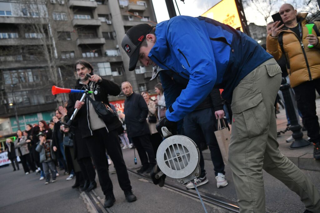Beograd 09. april 2025. Akcija Palilule u blokadi kod Vukovog spomenika na Bulevaru kralja Aleksandra „Malo večernje dinstanje“, neformalna inicijativa „Palilula u blokadi“ , protest Foto:Goran Srdanov/Nova.rs