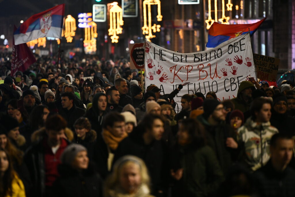 Beograd 14. januar 2025. Potestna setnja do Pravnog fakulteta u znak podrske studentima koji su sinoc napadnuti na Pravnom fakultetu, studenti, protest, protestna setnja "Mi smo za PRAVDU. I, šta ćemo sad?"  Foto:Vesna Lalić/Nova.rs
