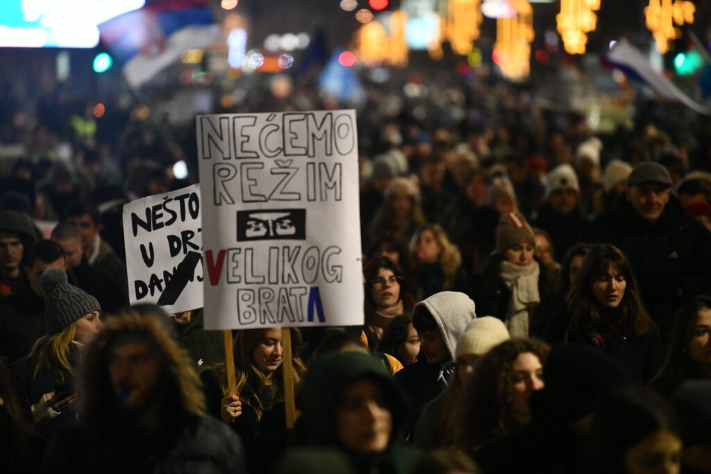 Beograd 14. januar 2025. Potestna setnja do Pravnog fakulteta u znak podrske studentima koji su sinoc napadnuti na Pravnom fakultetu, studenti, protest, protestna setnja "Mi smo za PRAVDU. I, šta ćemo sad?"  Foto:Vesna Lalić/Nova.rs