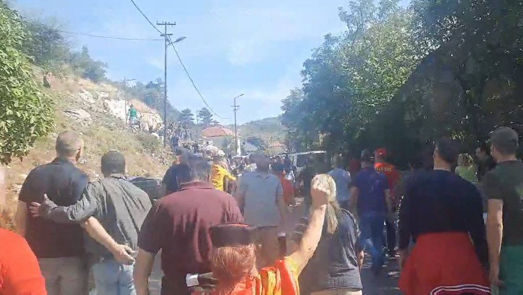Crna Gora, Cetinje, 04.09.2021. blokada puta, policija, dan pred ustoličenje mitropolita Joanikija Foto: Nova.rs