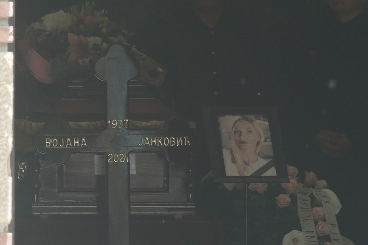 sahrana_bojana_jankovic__471499__photo_E-Stock_caslav_vukojicic