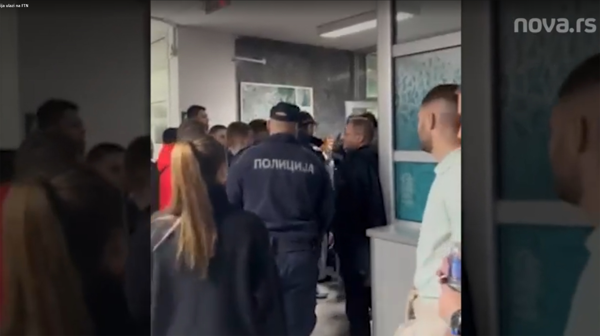 Pripadnici policije ušli su na Fakultet tehničkih nauka u Novom Sadu, 2