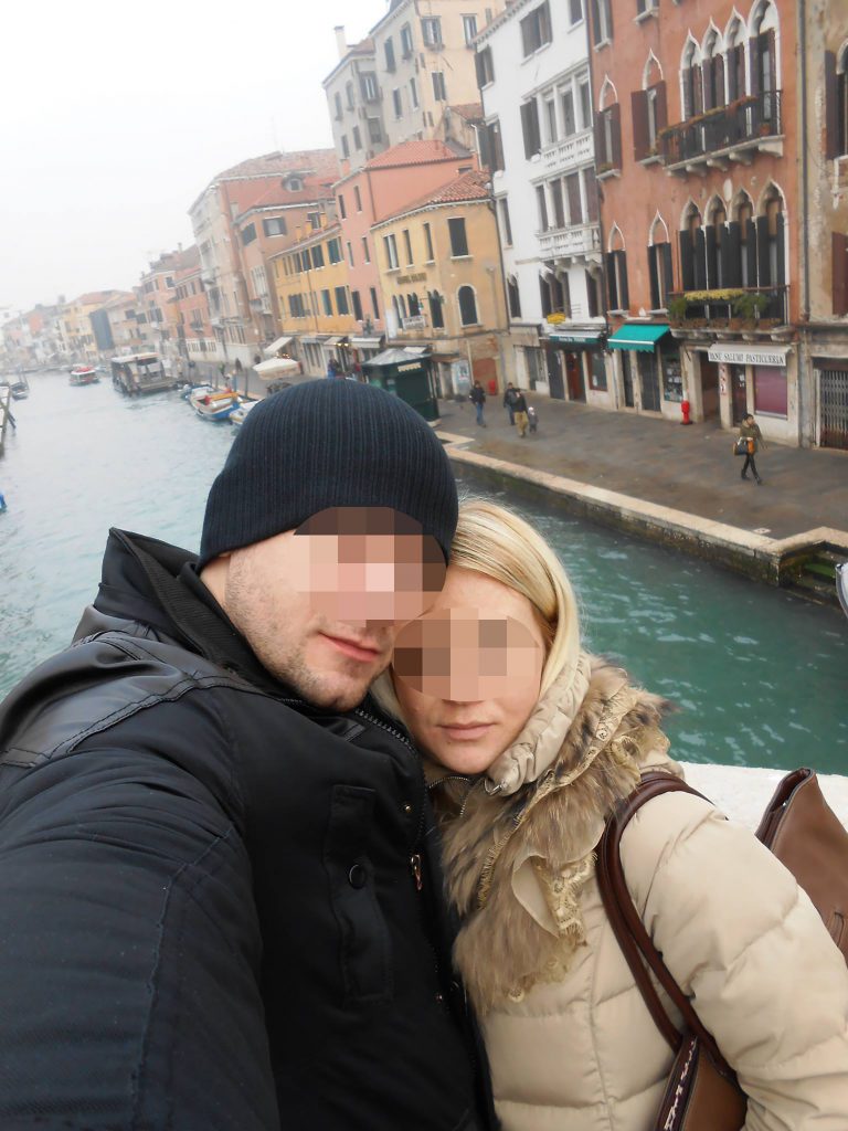 Daniel J. i Dušica J. uhapšeni službeniici MUP i BIA
preuzeto sa Foto: Printscreen https://www.facebook.com/djovanovicpaja