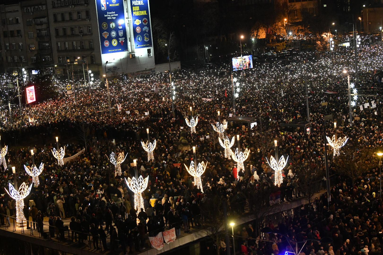 Beograd 22. decembar 2024. Zajednički protest studenata i poljoprivrednika na beogradskom Trgu Slavija zakazan je za danas sa pocetkom u 16 časova  Foto:Vladislav Mitić/Nova.rs
