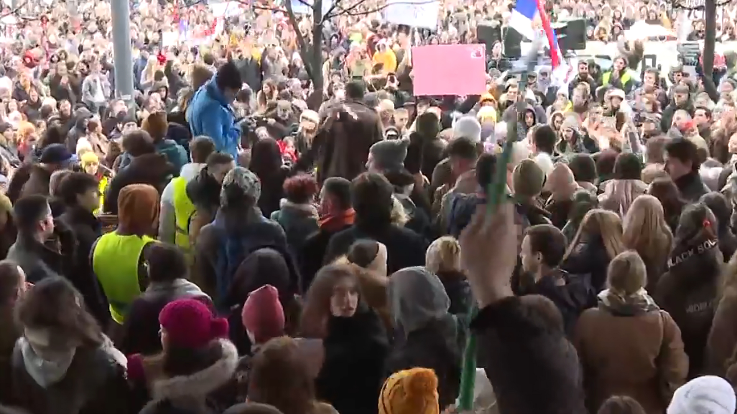 studenti ispred kancelarije zagorke dolovac