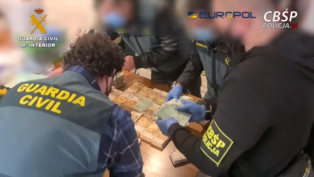 Španija, španska policija, hapšenje, droga, novac, pare Foto: Printscreen/YouTube/GUARDIA CIVIL