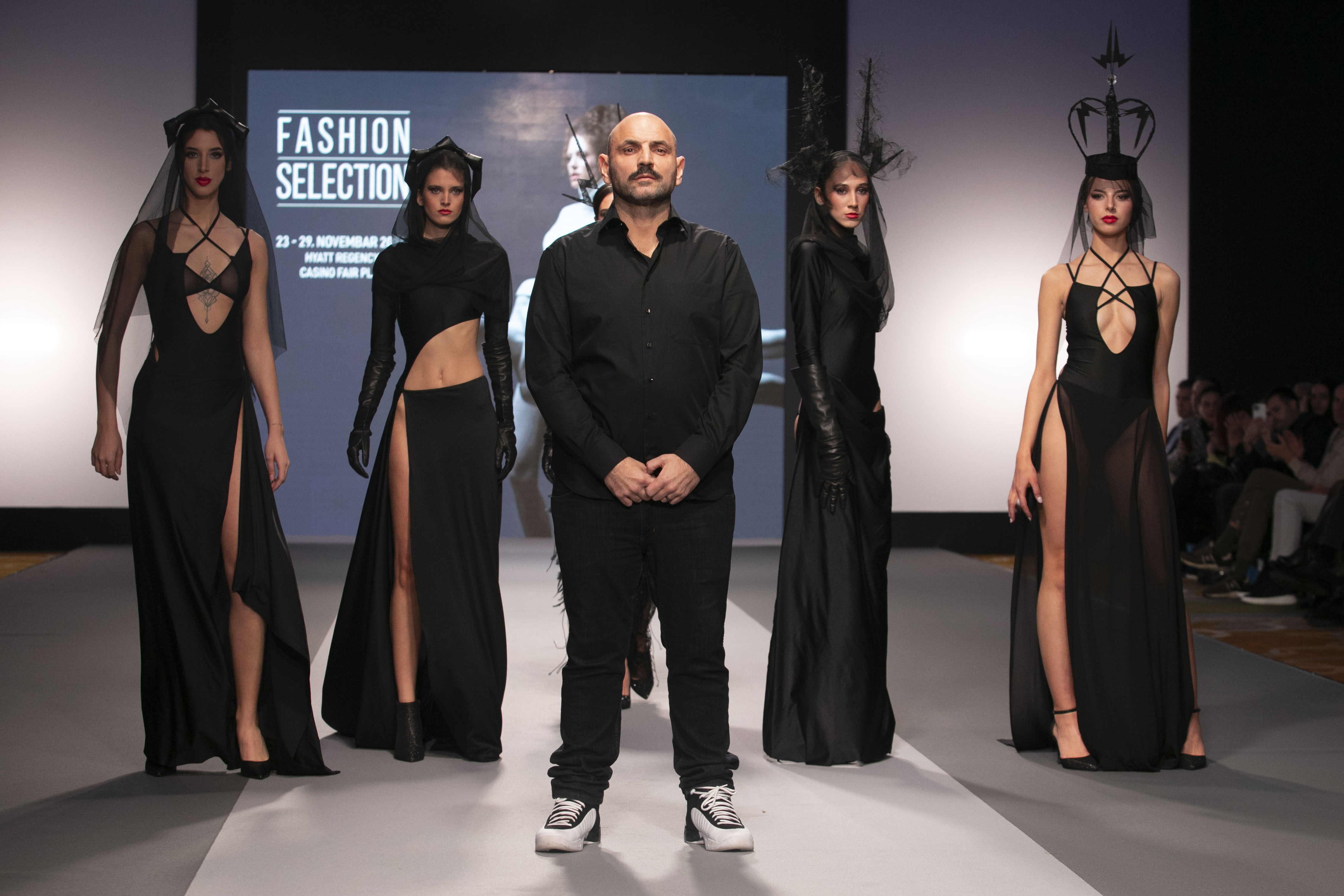 Revija Lutka sa naslovne strane - Zvonko Markovic (2)