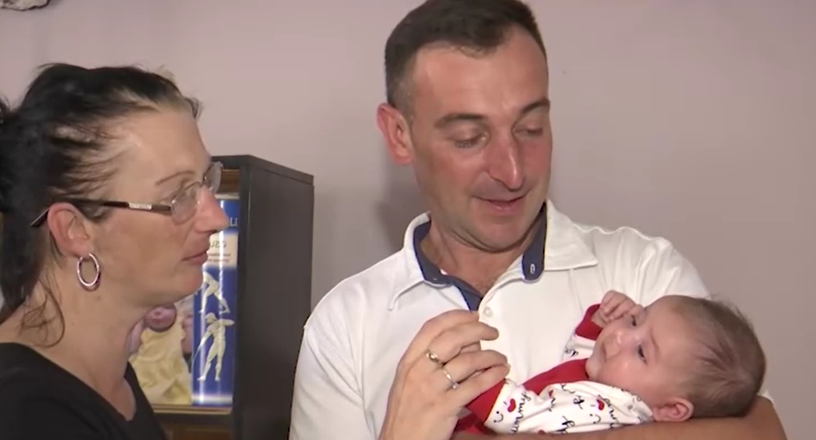 Lana je prva beba u selu Veliki Krčimir posle 10 godina