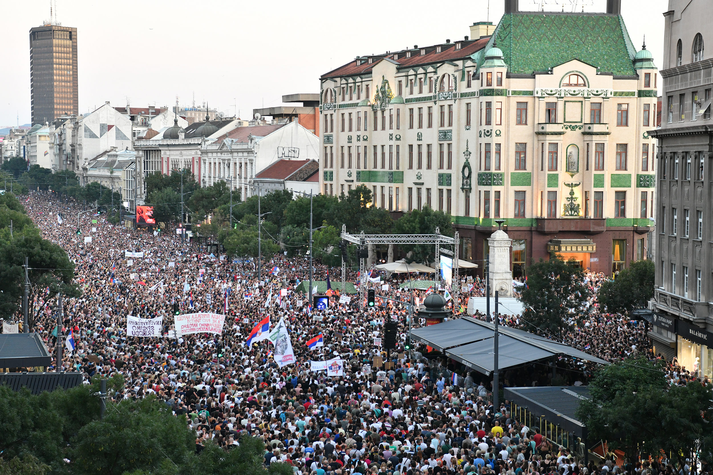 Beograd 10. avgust 2024. Protest protiv rudarenja litijuma i projekta "Jadar" kompanije "Rio Tinto" u Beogradu, na Terazijama Foto:Vladislav Mitić/Nova.rs