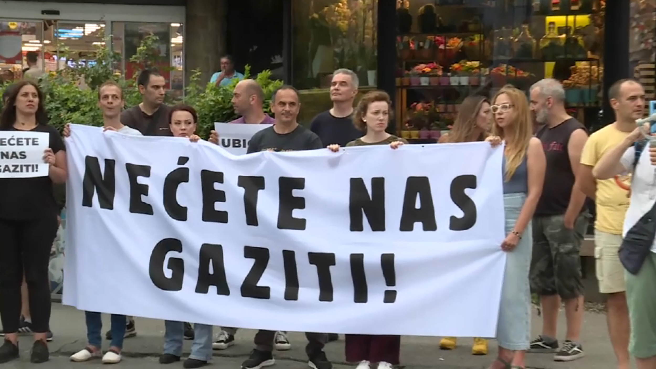 1719504495-Dan-uzivo-protest-ispred-zgrade-TV-Pink