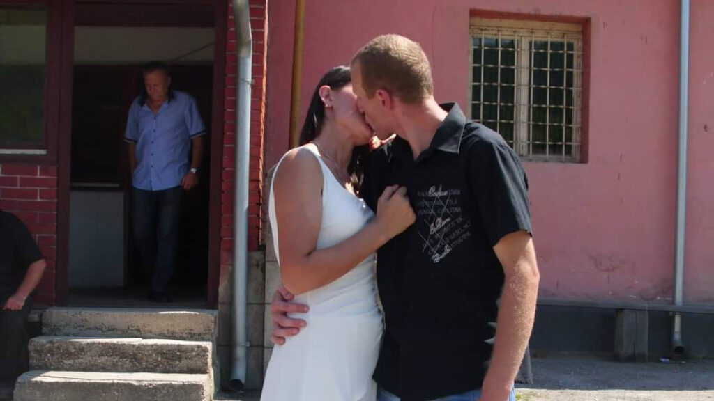 Majdanpek, ubistvo. Ubijeni Dejan Paunović, ubica, žena, supruga Slađana Paunović