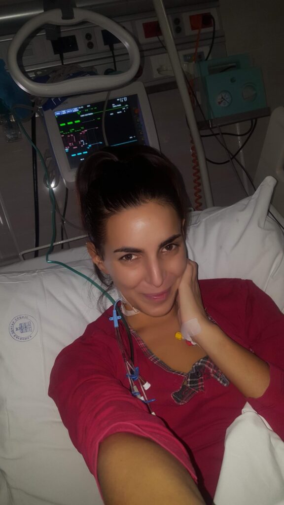 Ivana transplantacija, 
Ivana je pre 5 godina prošla transplantaciju i dobila novu jetru, a sad čeka bebu  Ivana Joksić