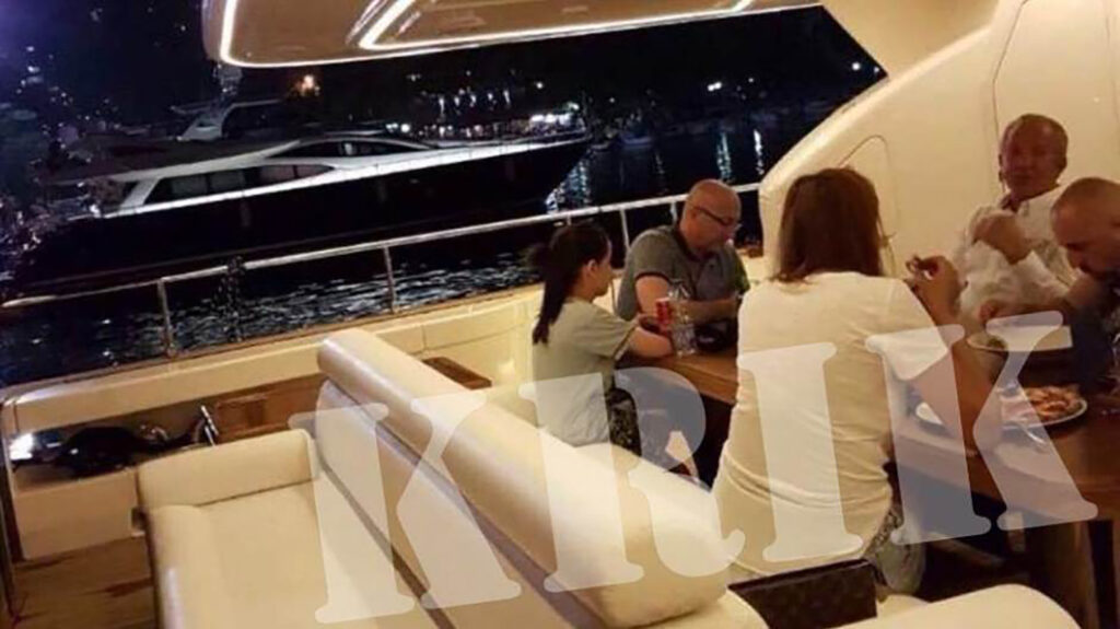 Bedžet Pacoli, Goran Rakić i Milan Radoičić na jahti