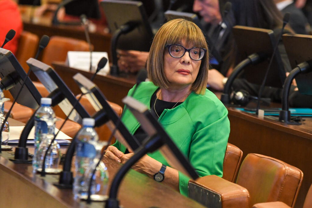 Maja Gojković izabrana za pokrajinsku premijerku